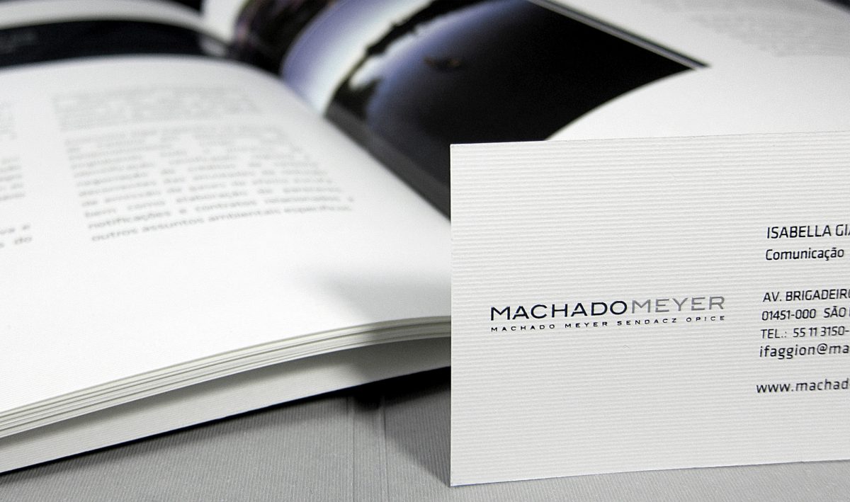 detalhe folder e cartão de visita Machado Meyer Advogados