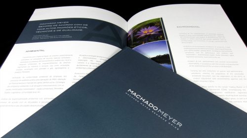detalhe folder Machado Meyer Advogados