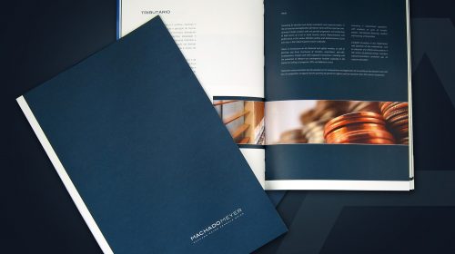 detalhe folder Machado Meyer Advogados